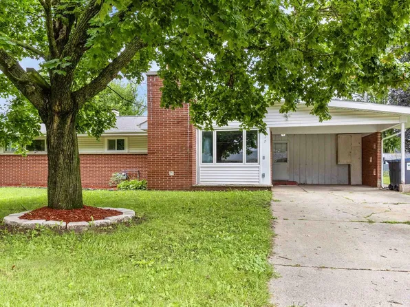 713 East Columbine Drive, Beloit, WI 53511