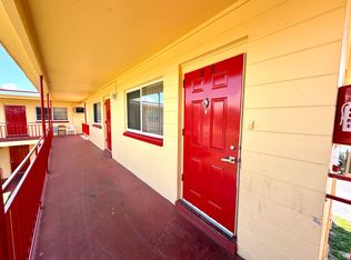 1050 62nd Ave S APT E-4, Saint Petersburg, FL 33705