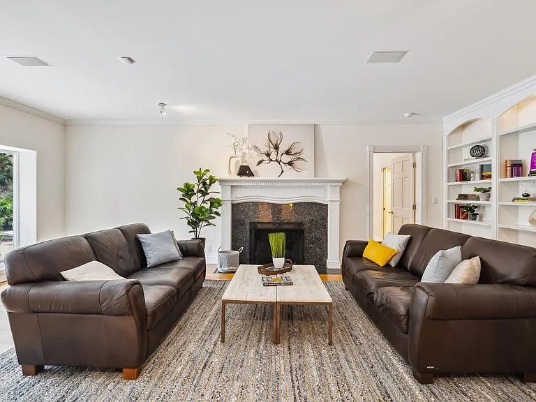 3301 NE 16th St — Photo 47