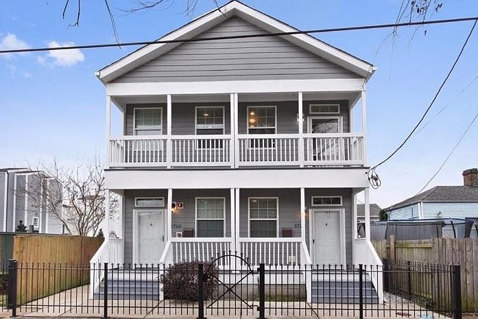 1st image of 1722 Harmony St