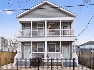 1722 Harmony St, New Orleans, LA 70115