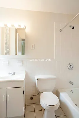 Rented by Mirador Real Estate | media 18