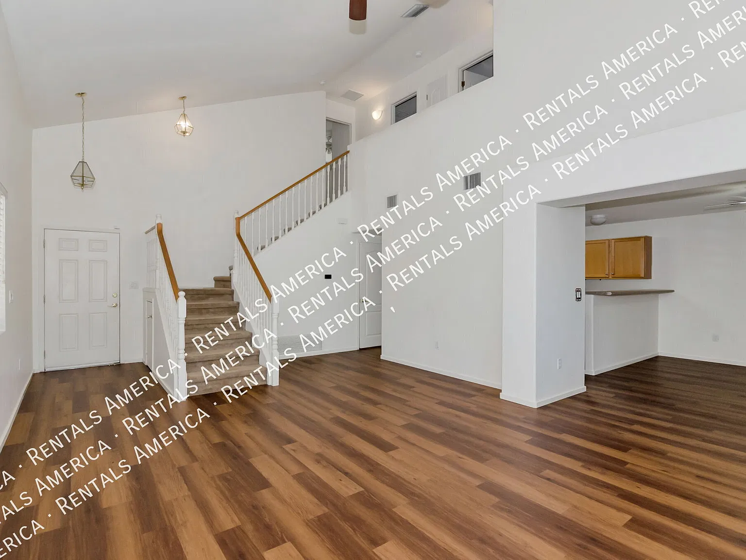 Location is everything! — Photo 1