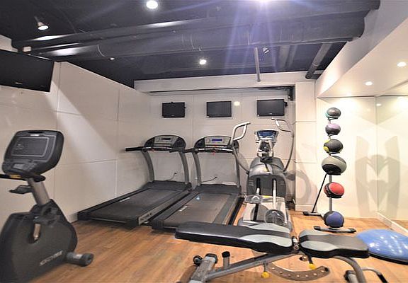 4th image of 220 E 63rd St #4PR