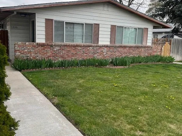 1220 Holly St, Nampa, ID 83686