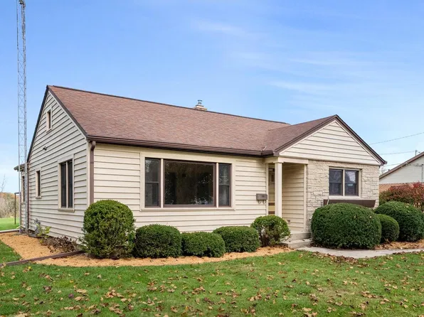 3104 Lindbergh DRIVE, Manitowoc, WI 54220
