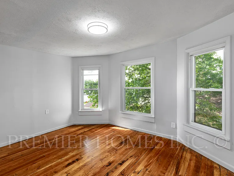 149 Brooklyn Ave SW #B — Photo 11