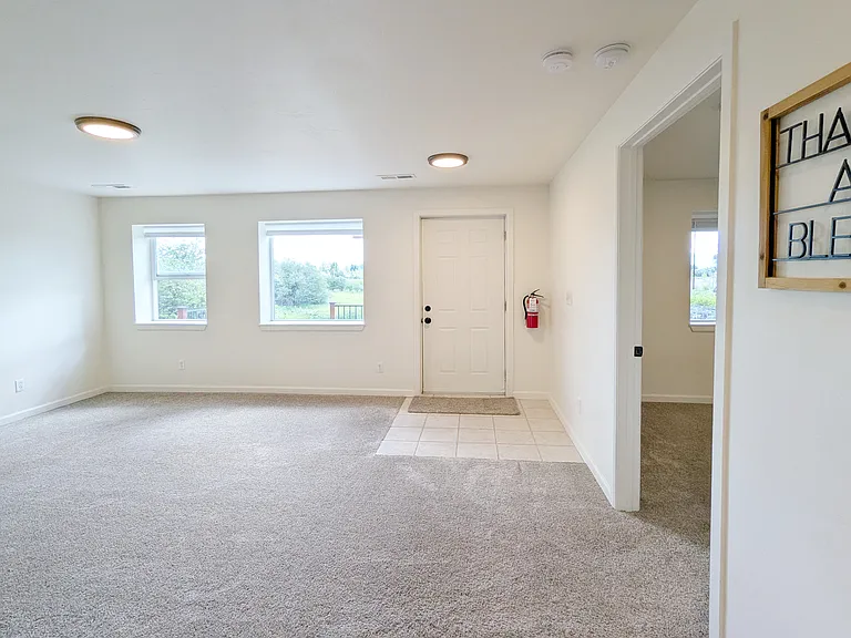 131 Rimrock Ct — Photo 25
