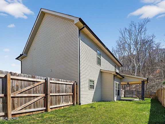 4th image of 1207 Dark Creek Ln