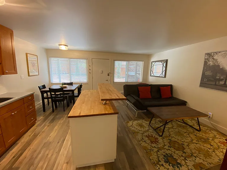 1818 Harvard Ave #102 — Photo 11