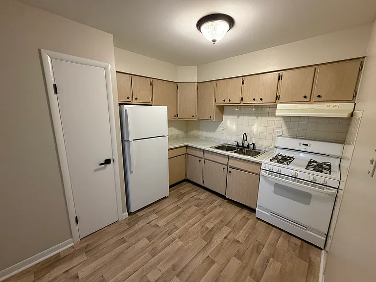 6013 W Ogden Ave #9 — Photo 8