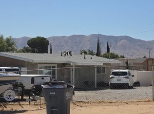 17940 Juniper Ct, Hesperia, CA 92345