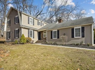 7 Deerwood Trl, Warren, NJ 07059