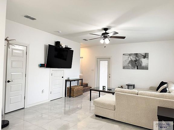 3rd image of 1420 Codorniz Dr