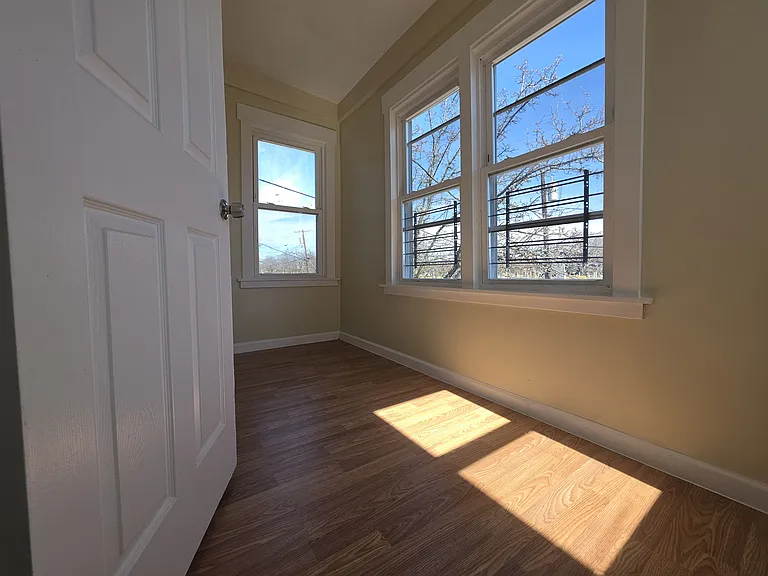 373 S 18th St #2 — Photo 7