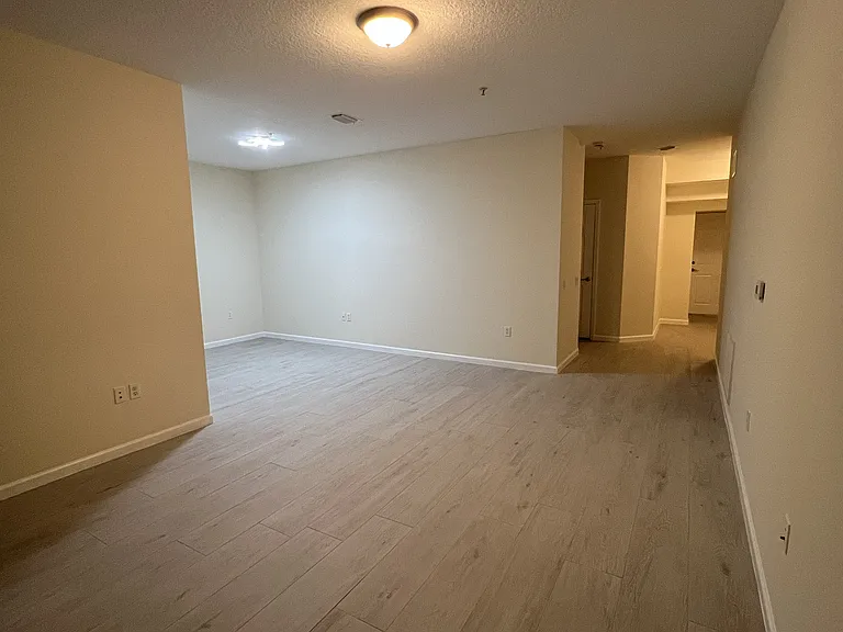 2128 River Turia Cir — Photo 16