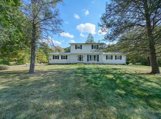 2801 Gilletts Lake Rd, Jackson, MI 49201