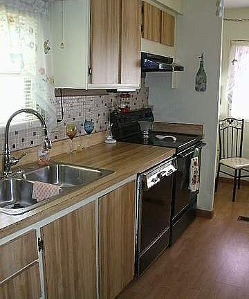 3rd image of 419 Oak Dr