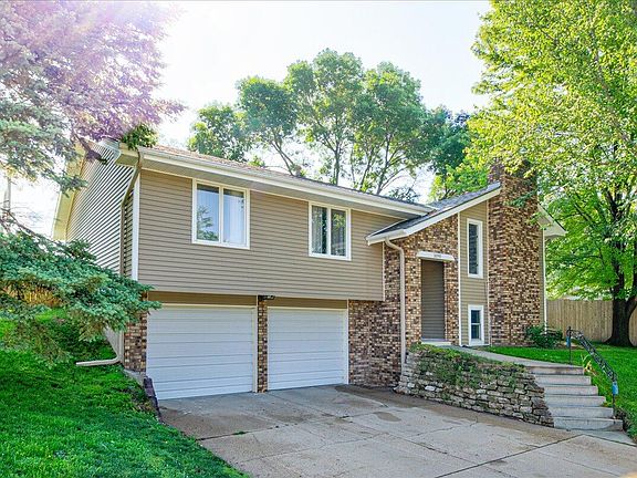 2nd image of 1090 Clark Cir