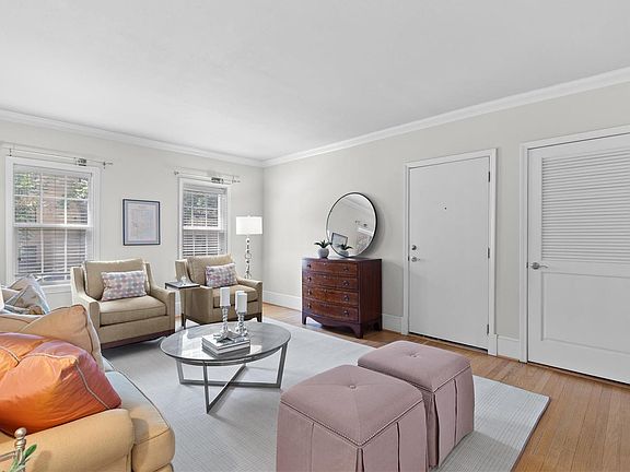 5th image of 7515 Parkdale Ave APT 1E