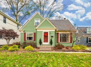 516 Cahoon Rd, Bay Village, OH 44140