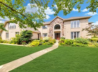 2 Devon Ct, Burr Ridge, IL 60527