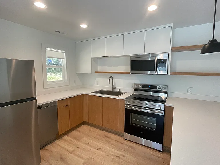 2339 Derby Dr — Photo 5