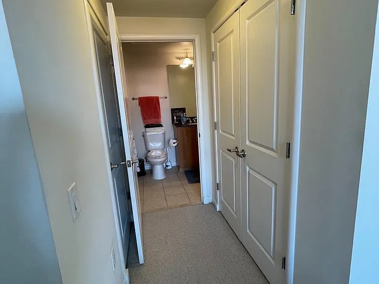 1021 N Garfield St #625 — Photo 6