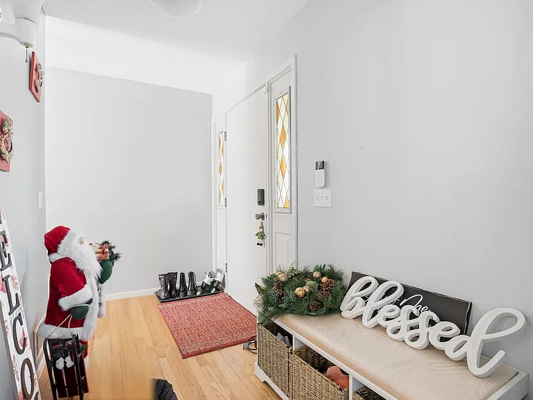 10427 Brown Farm Cir — Photo 12