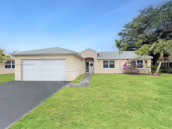 2nd image of 4021 SW 70th Ter