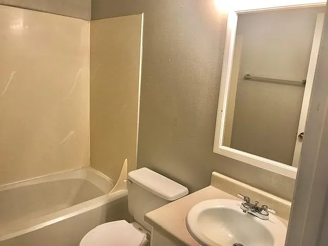 1350 W 150 N #23 — Photo 16