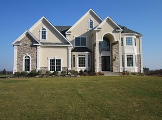 16 Harvest Rd, New City, NY 10956