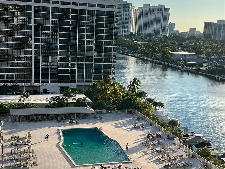 1965 S Ocean Dr #10P — Photo 20