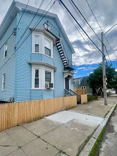 8 Andem St #3 Photo 1