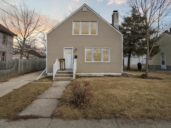 116 N Pine St, Janesville, WI 53548