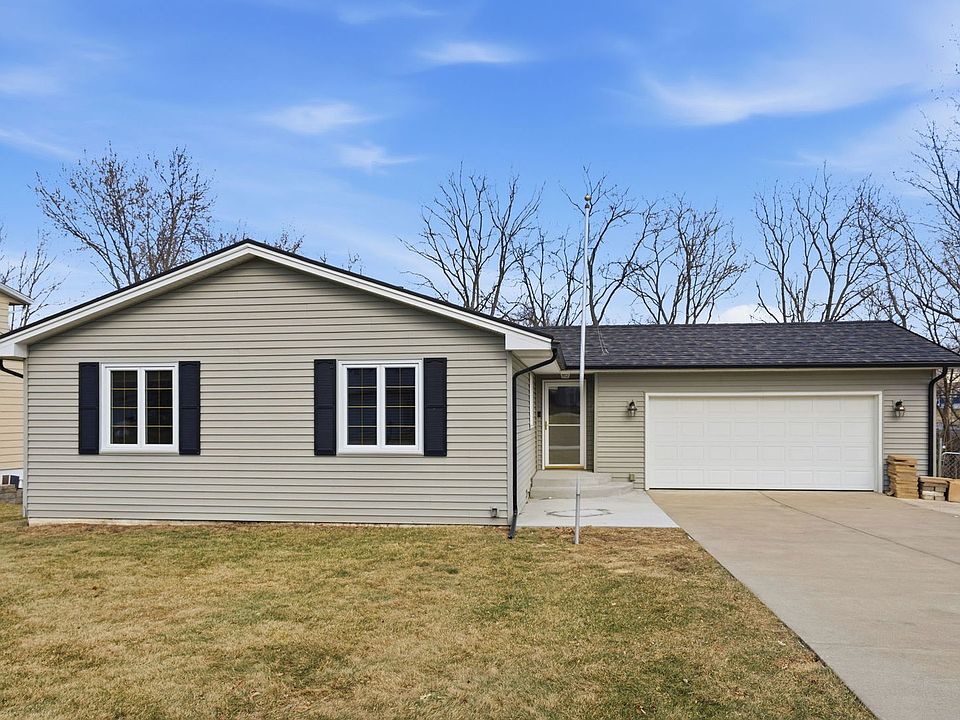 1st image of 3895 Tanglefoot Ct