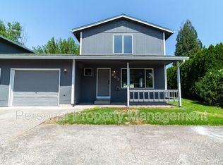 863 14th St, Washougal, WA 98671