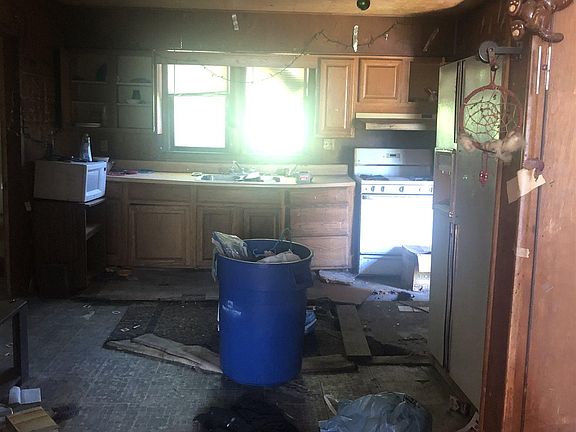 3rd image of 607 E Ellsworth St