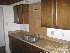 2nd image of 7438 Stonehouse Dr