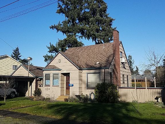 2nd image of 1313 121st St S