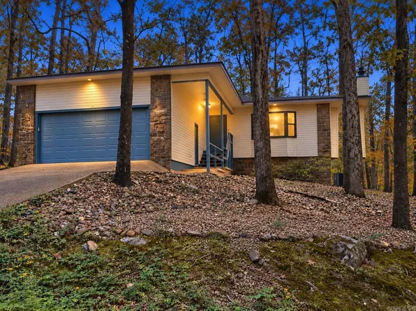 104 Aspe Ln, Hot Springs Village, AR 71909