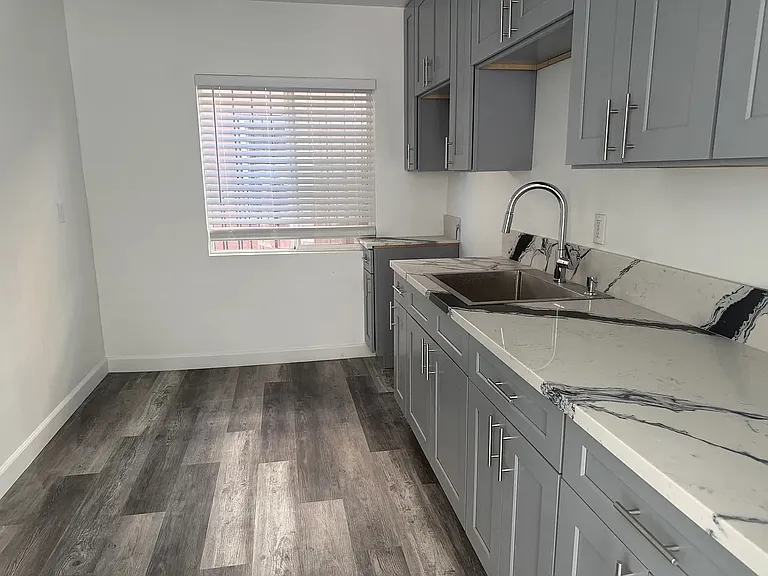 1543 S 38th St #1543 — Photo 3