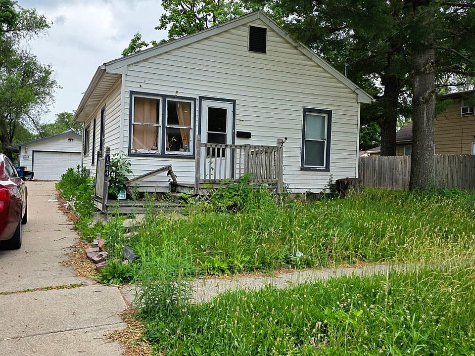 1st image of 1444 E 22nd St