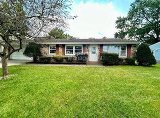 398 Raritan Dr, Valparaiso, IN 46385