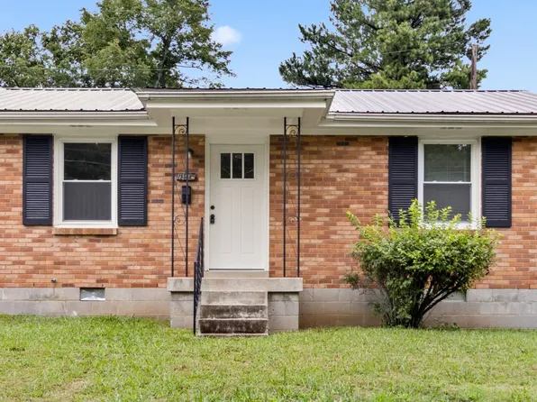 1405 Daniel St, Clarksville, TN 37040