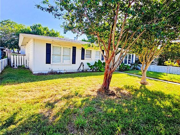 2nd image of 4837 Monette Dr