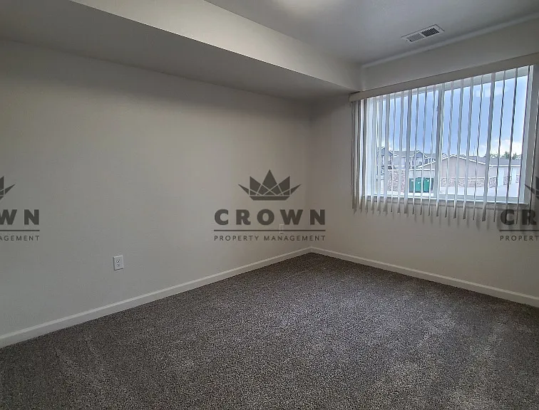 3503 Storey Blvd #B — Photo 8
