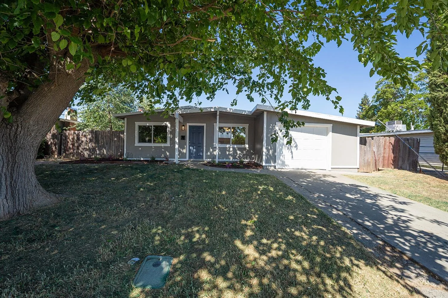 21 N Ashley Ave photo 1