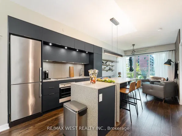 170 Sumach St #507, Toronto, ON M5A 0C3