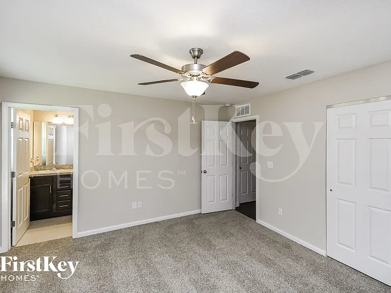 11224 Margarets Landing Pl — Photo 9